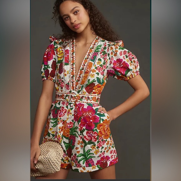 FARM Rio Flowerful Sketch Romper XXS - Picture 2 of 4